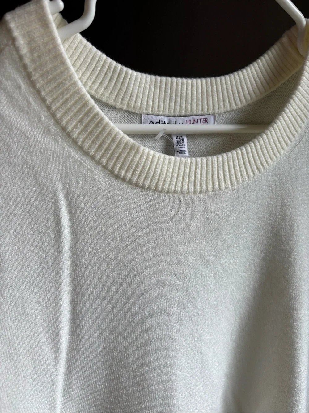 Womens lightweight sweater top